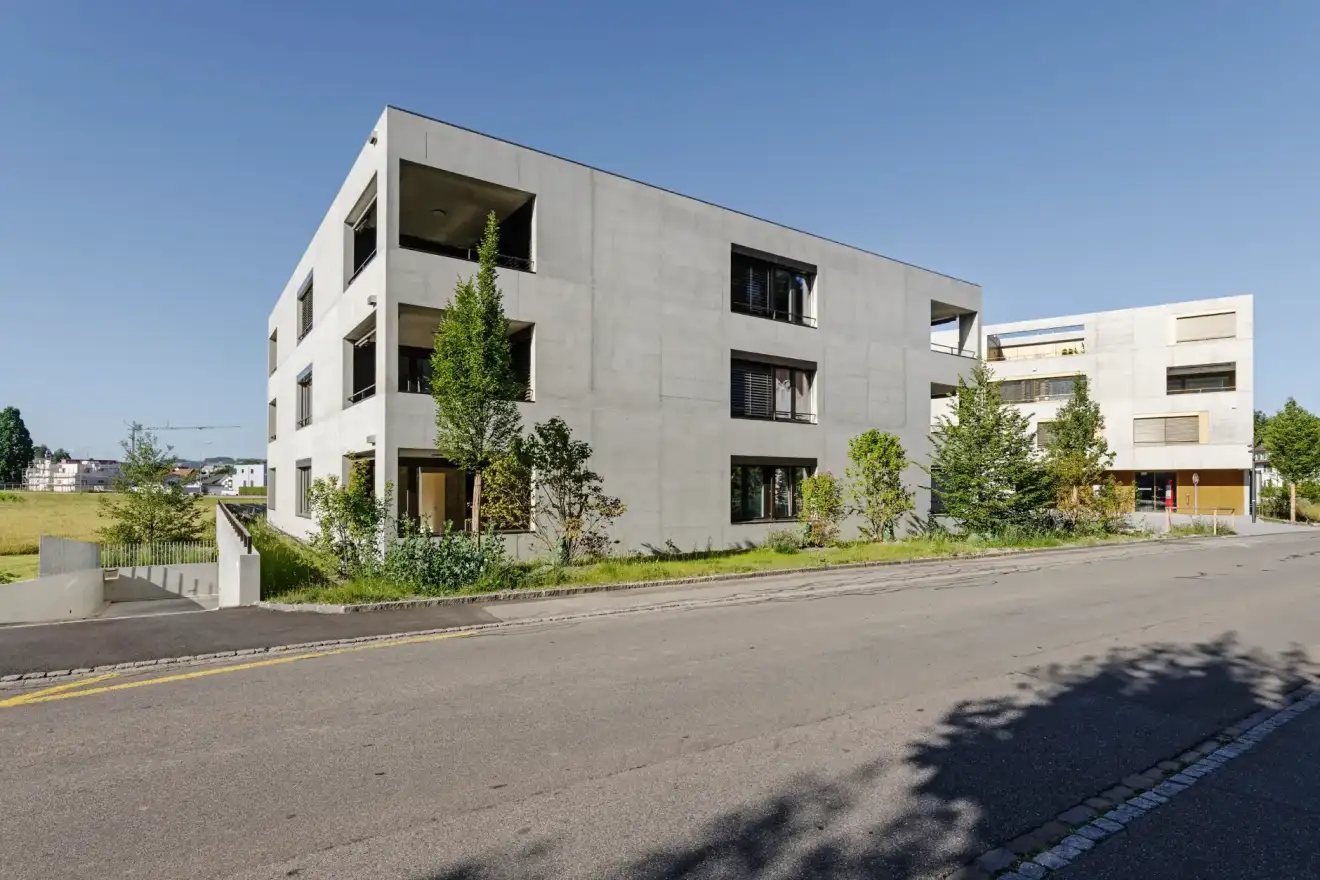 G40 Foto Aussen Strasse 02