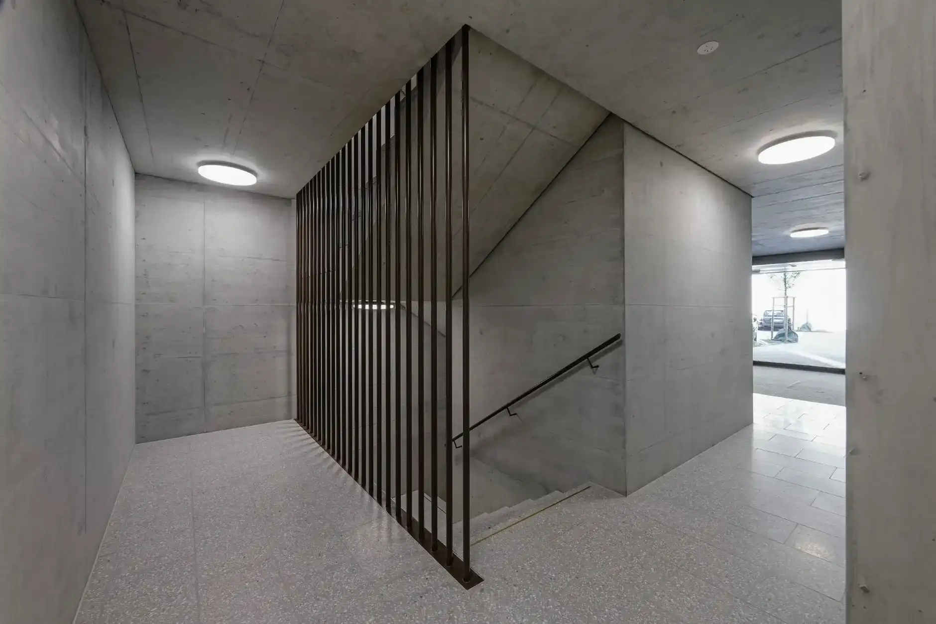 G40 Foto Innen Treppenhaus Schwarz 02