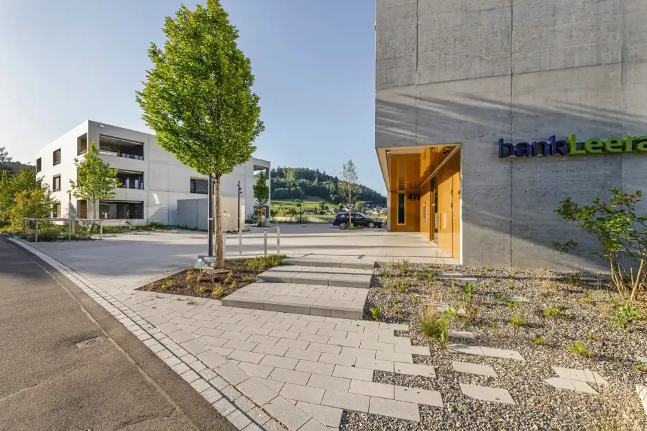 G40 Foto Aussen Eingang 01