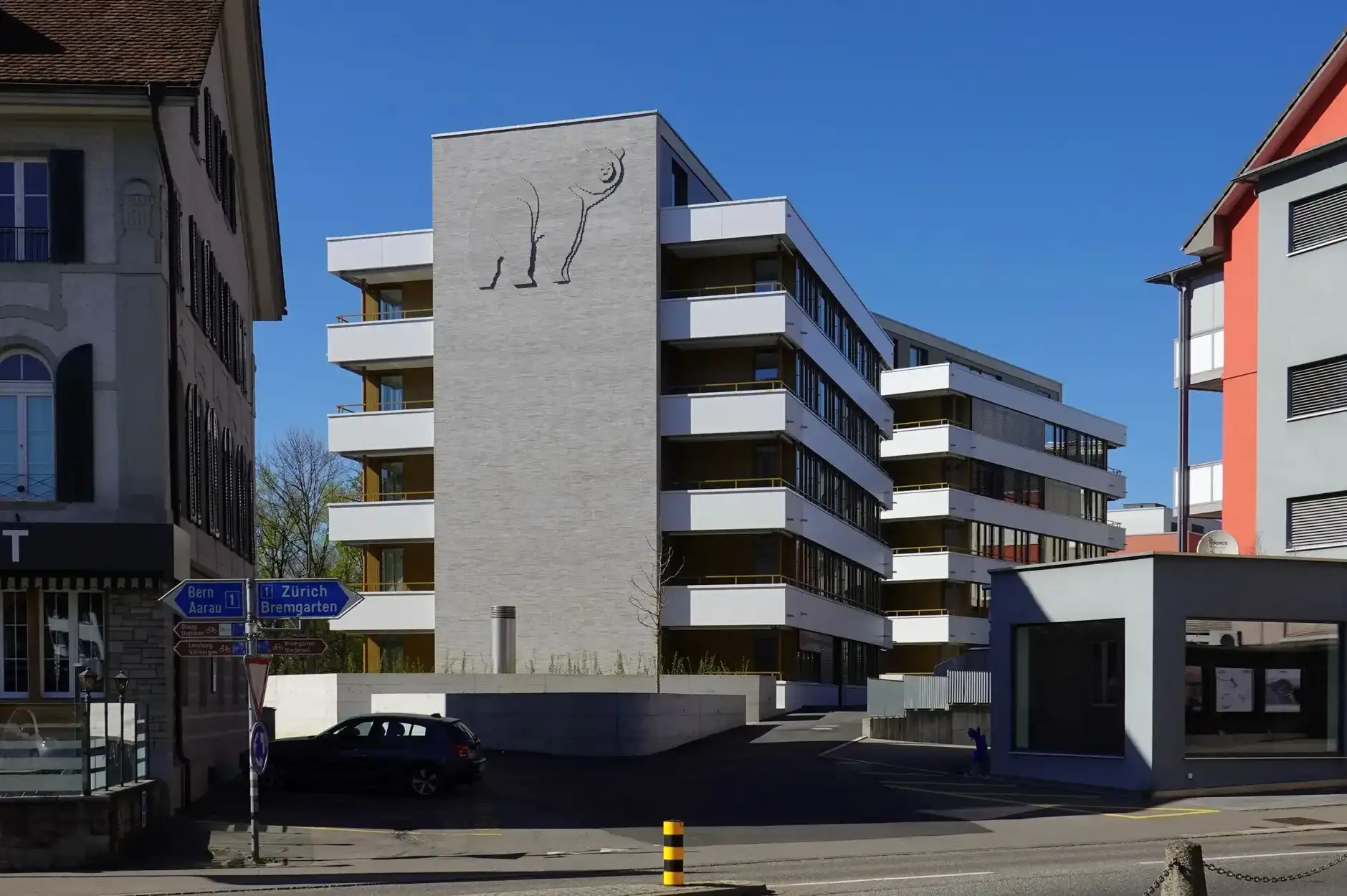 G44 Foto Aussen Bärenfassade 05