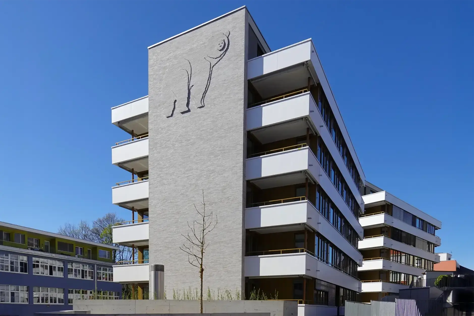 G44 Foto Aussen Bärenfassade 02
