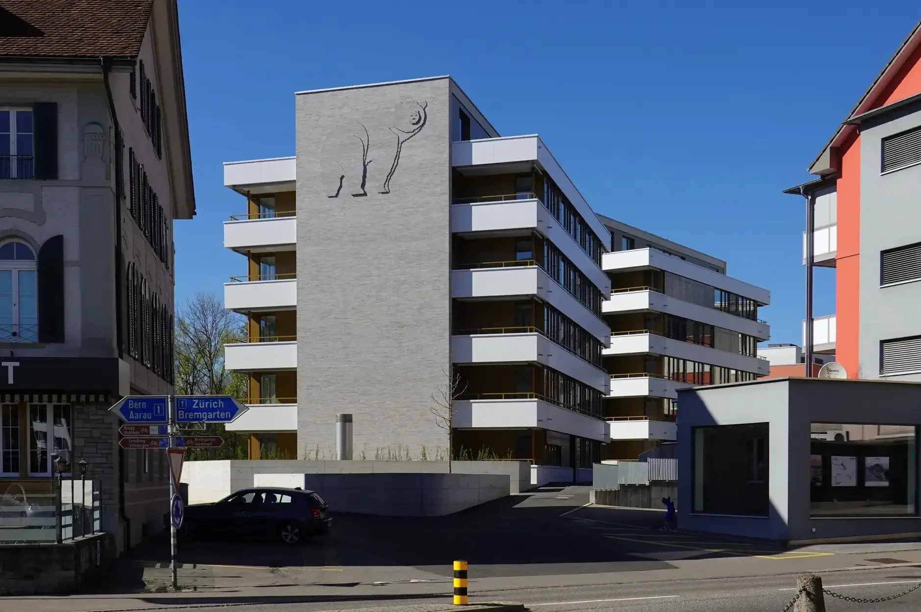 G44 Foto Aussen Bärenfassade 05