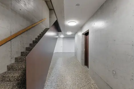 G57 Foto Innen Treppenhaus 02