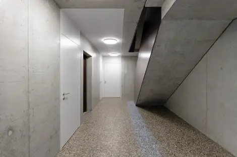 G57 Foto Innen Treppenhaus 03