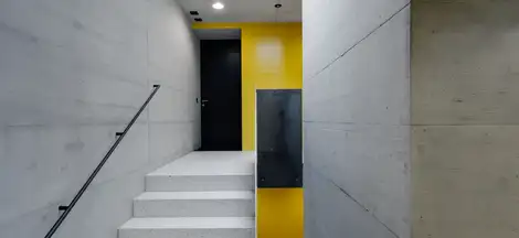 G62 Foto Innen Treppenhaus Treppenauge Header