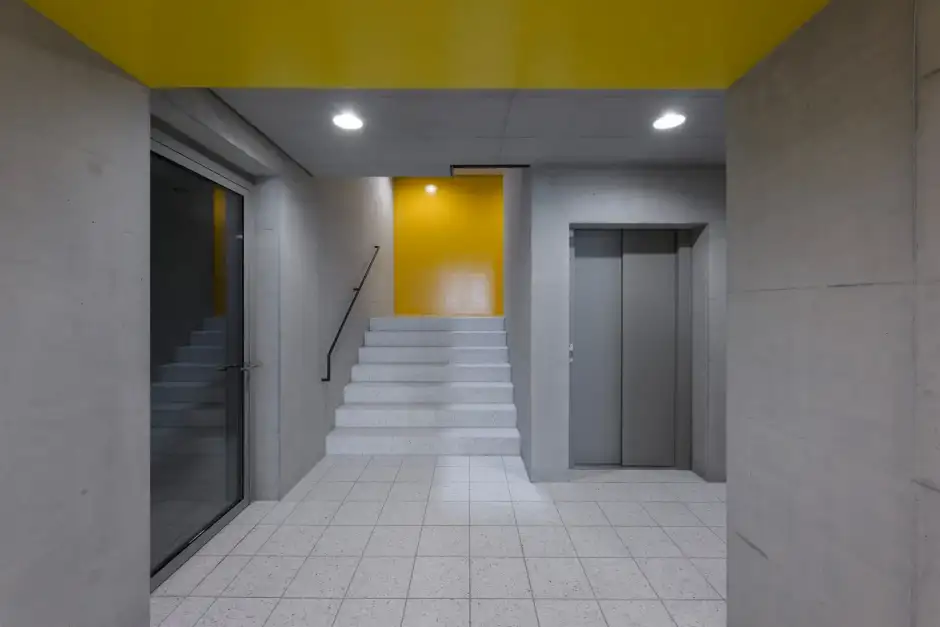 G62 Foto Innen Treppenhaus 05