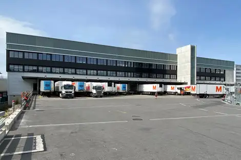 G65 A Foto Aussen Anlieferung 02