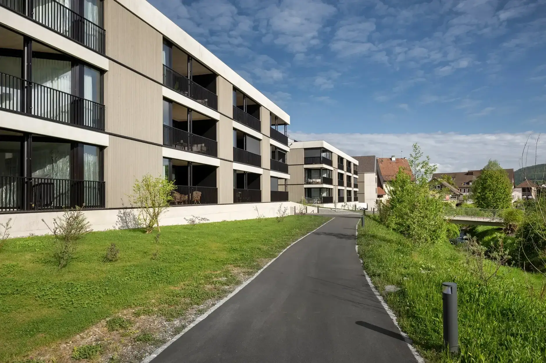 G74 Foto Aussen Erschliessung Balkone