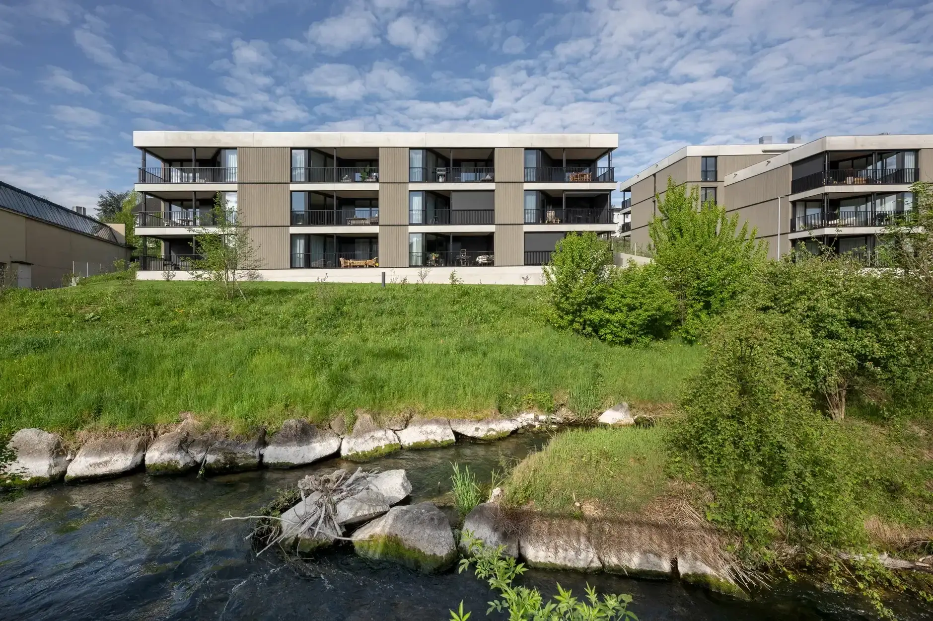 G74 Foto Aussen Fassade Aabach Frontal