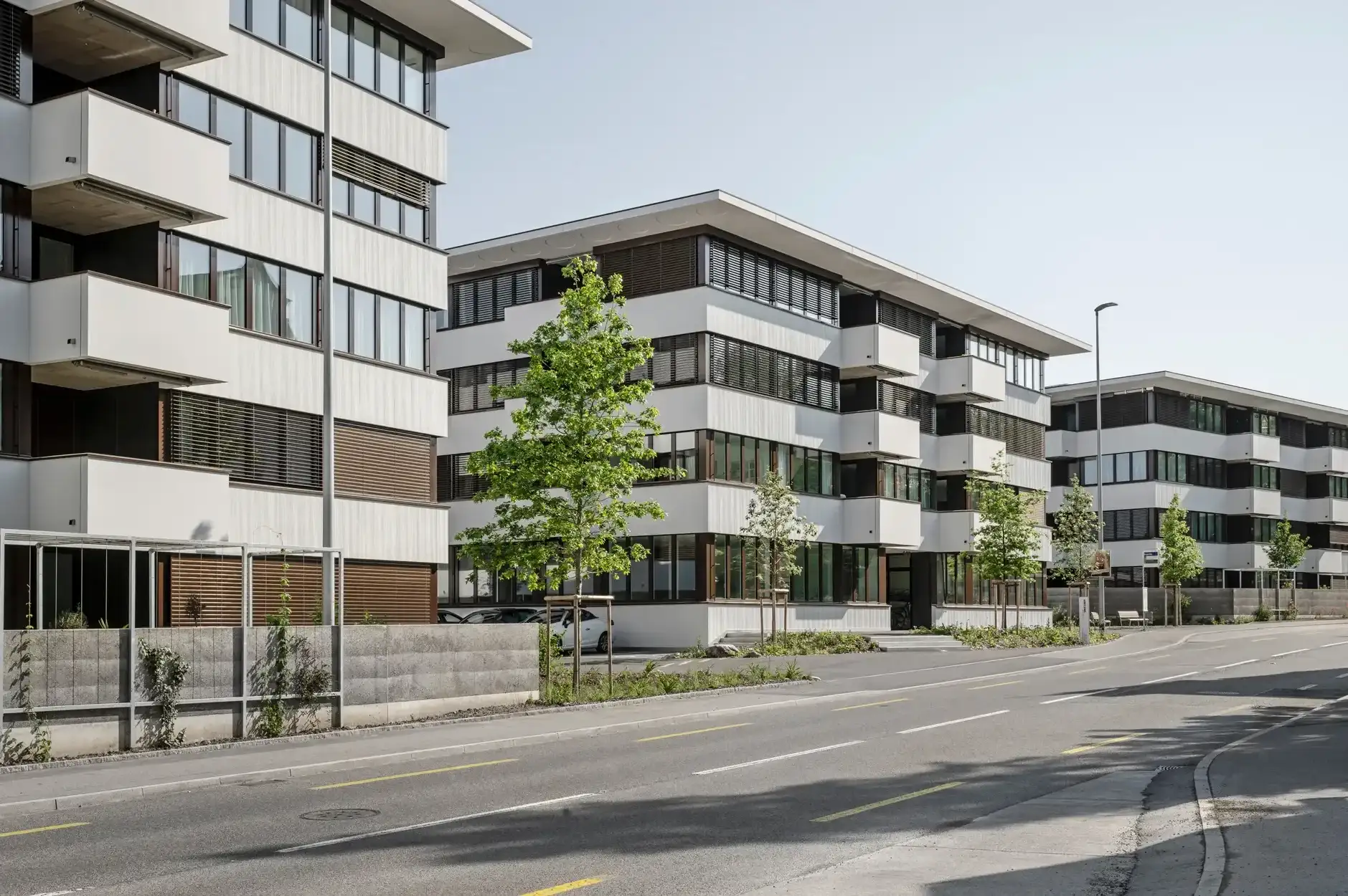 G83 Foto Aussen Strasse 04