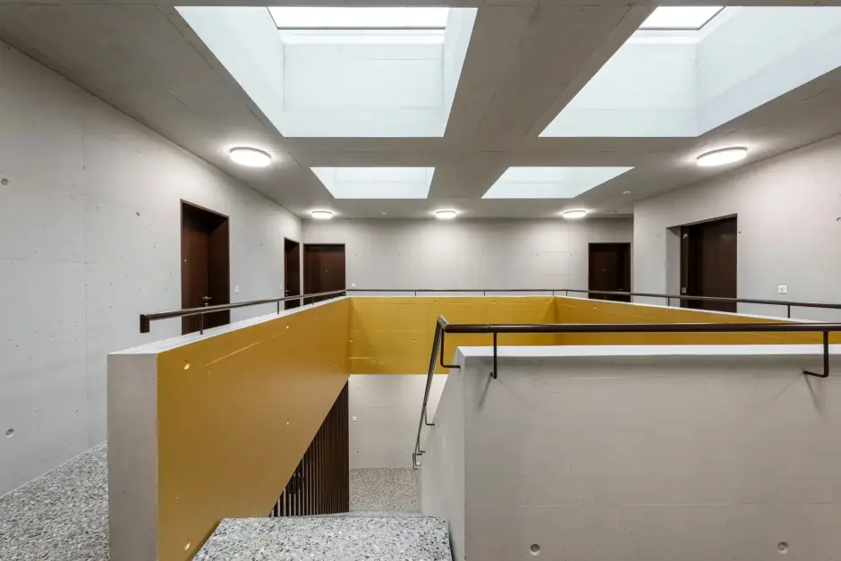 G83 Foto Innen Treppenhaus Oberlicht