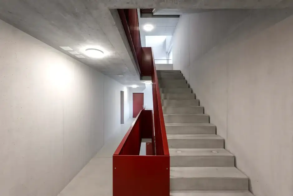 G89 Foto Innen Treppenhaus 01