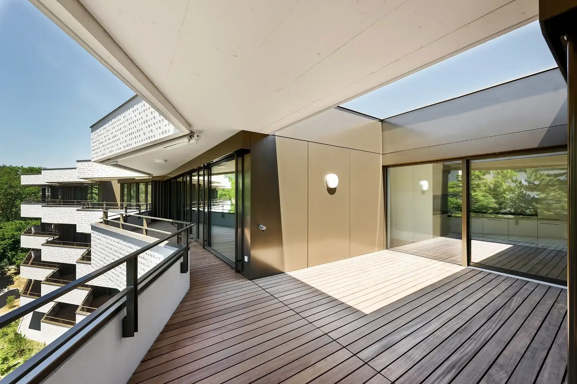 G90 Foto Innen Terrasse 01