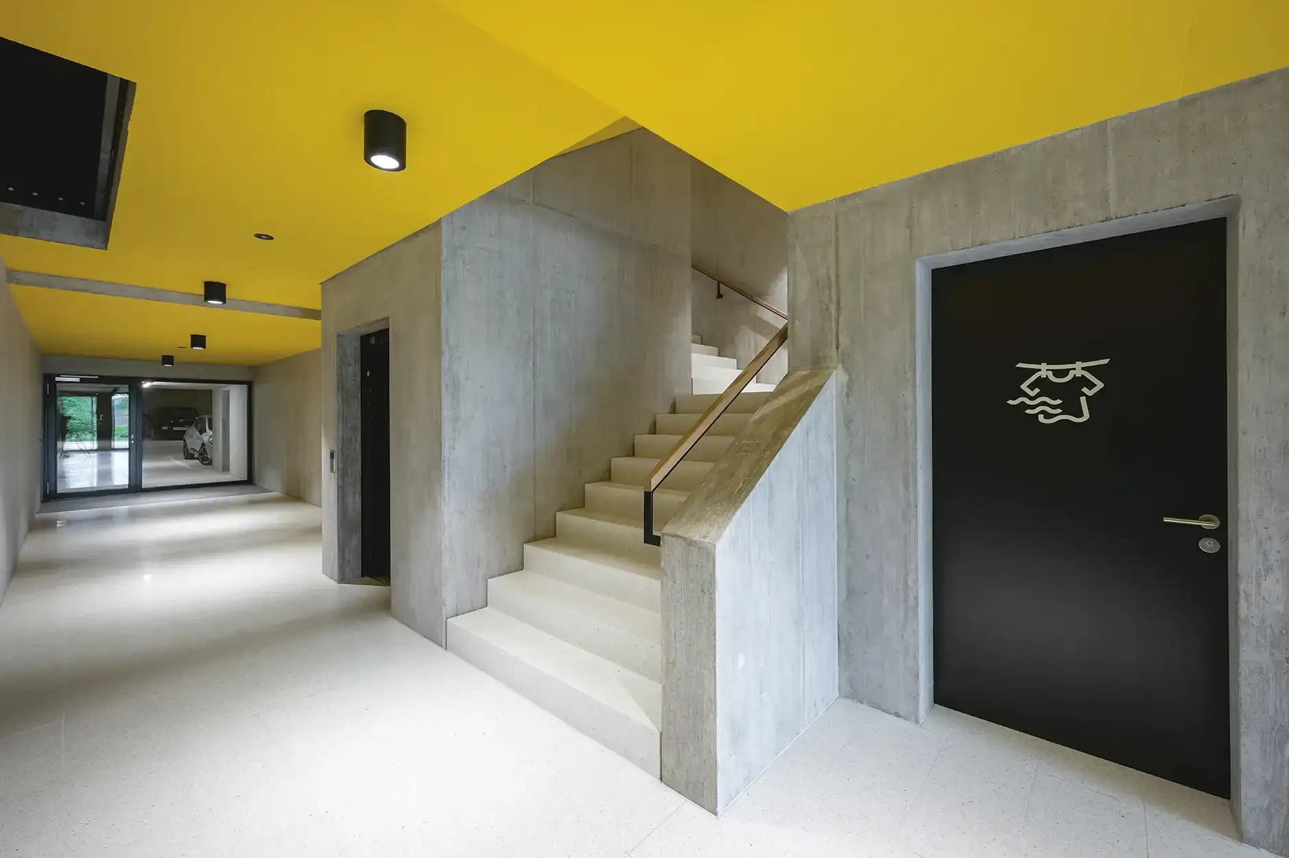 G99 Foto Innen Treppenhaus 01