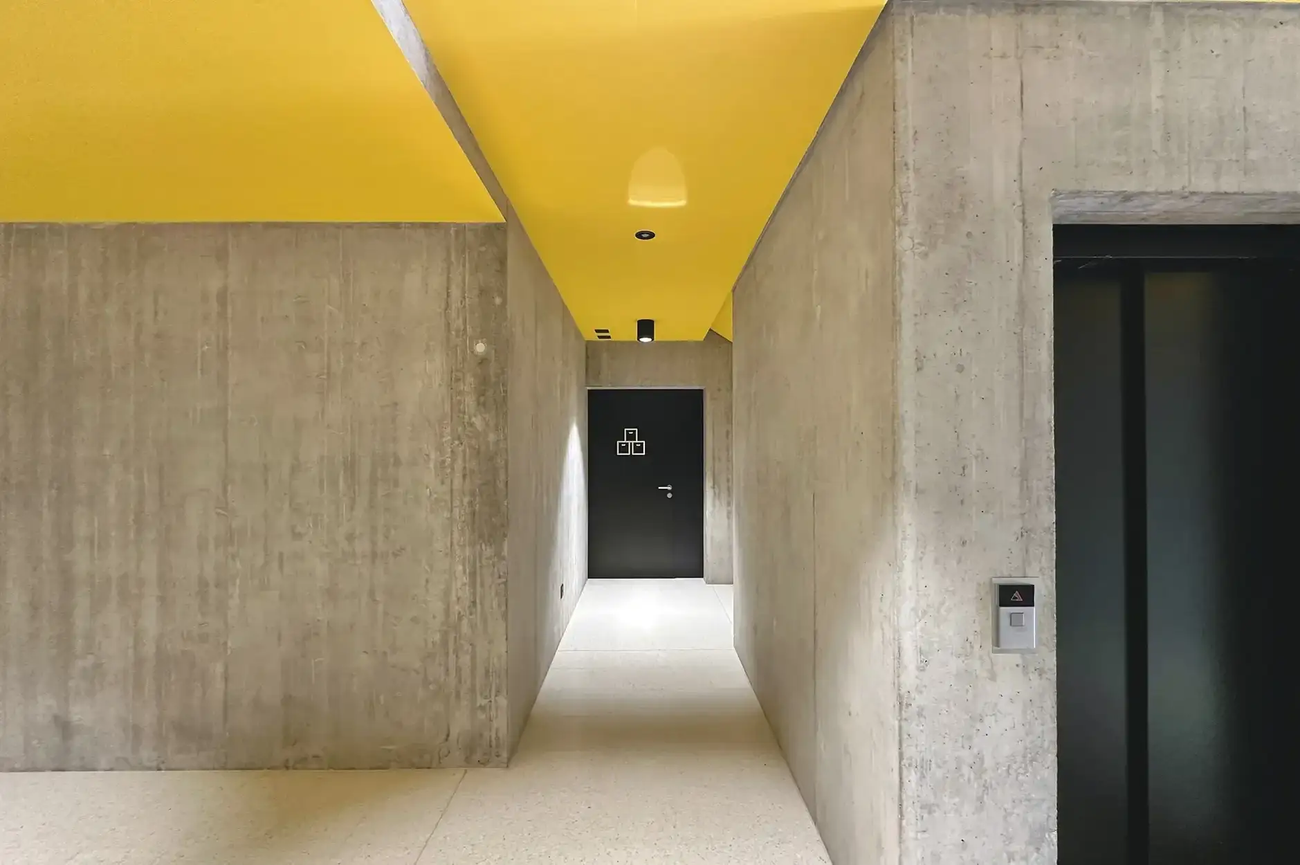 G99 Foto Innen Treppenhaus 03