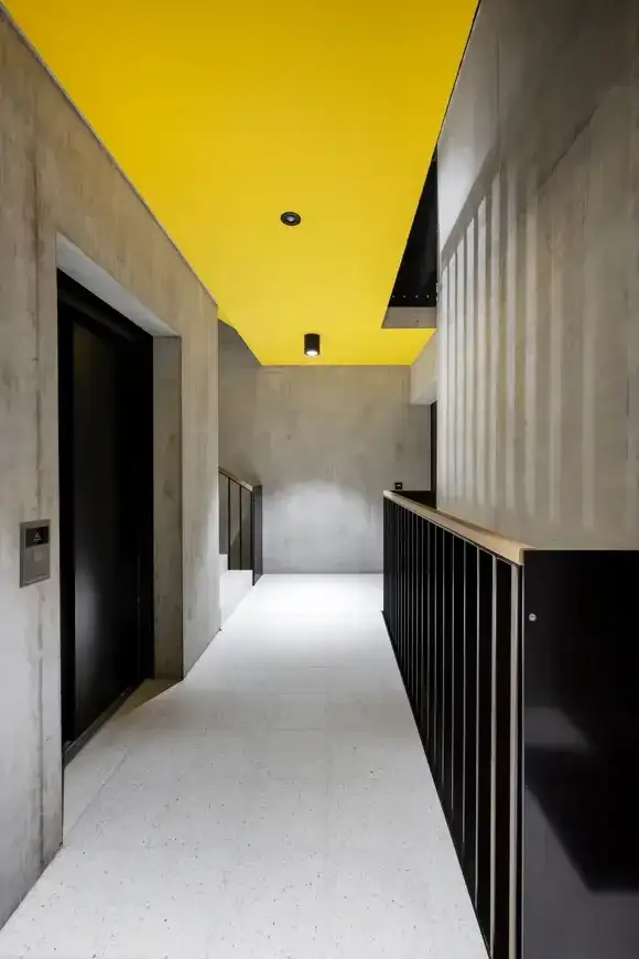 G99 Foto Innen Treppenhaus 04