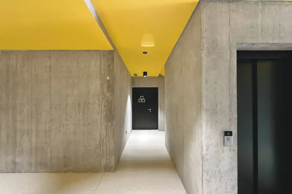 G99 Foto Innen Treppenhaus 03