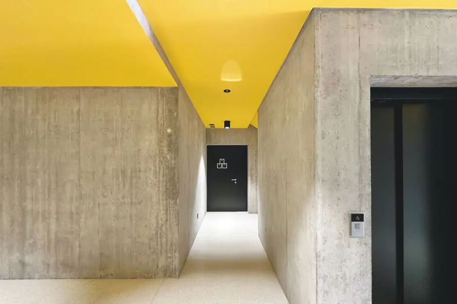 G99 Foto Innen Treppenhaus 03