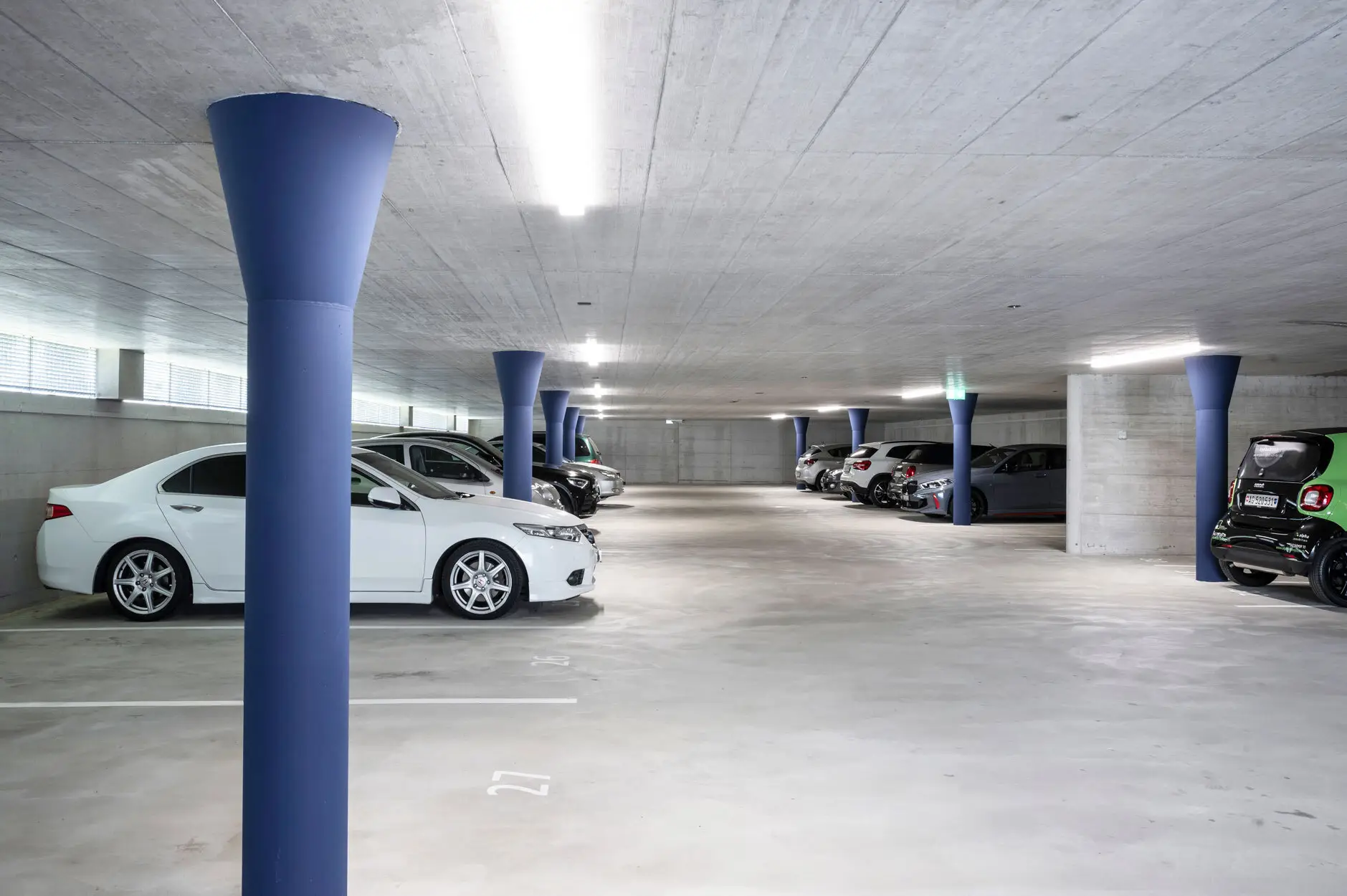 H02 Foto Innen Einstellhalle 02