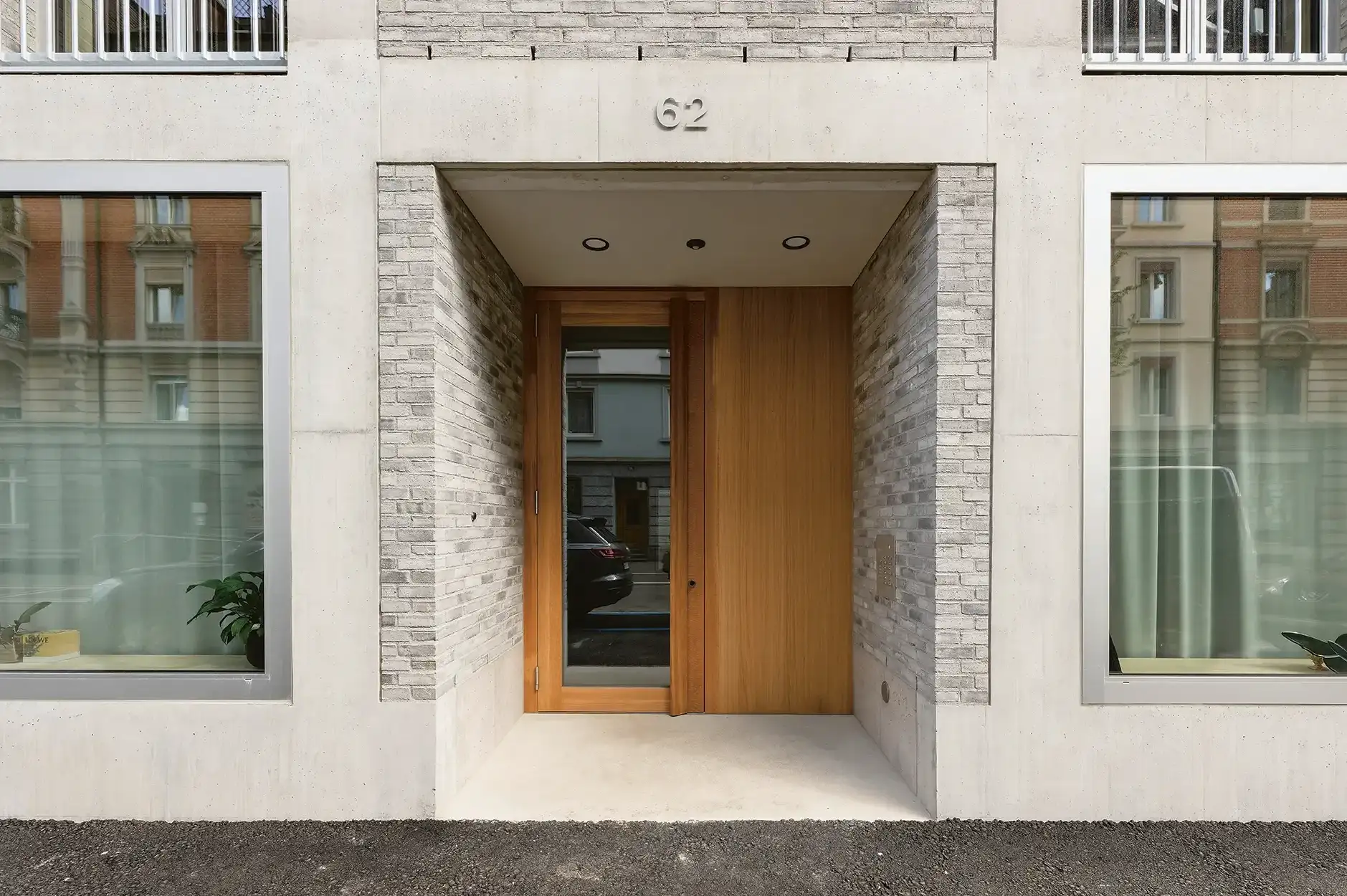 H09 Foto Aussen Eingang