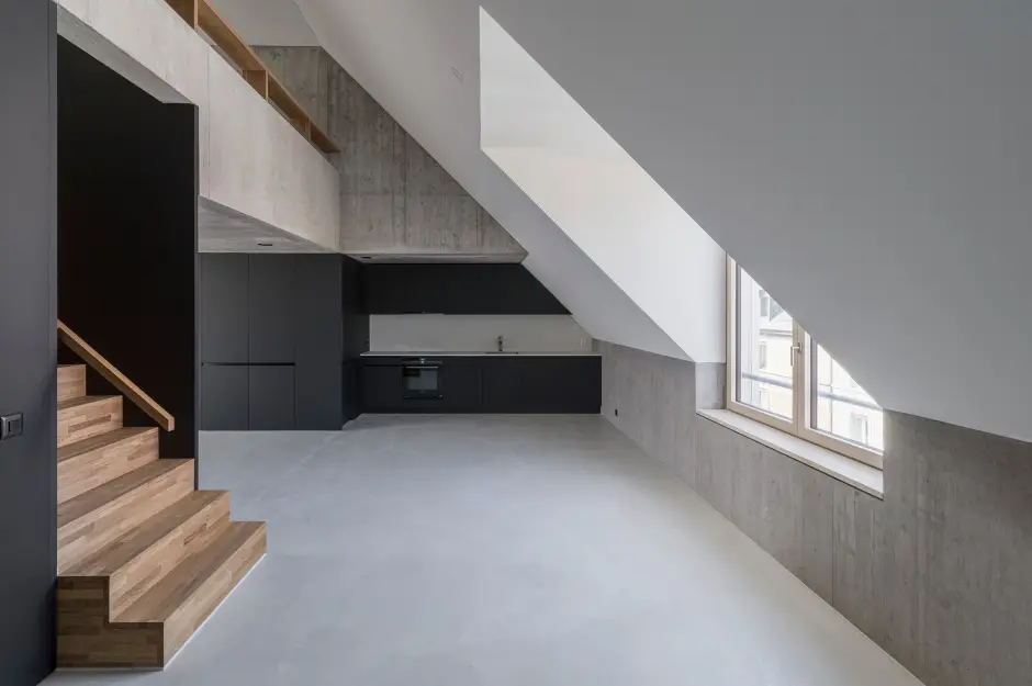 H09 Foto Innen Wohnen Kochen Dachgeschoss