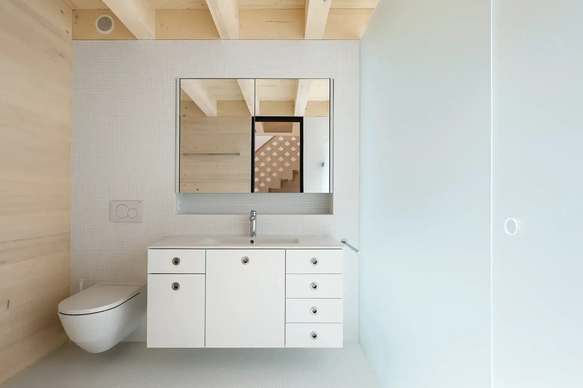 H28 Foto Innen Nasszelle