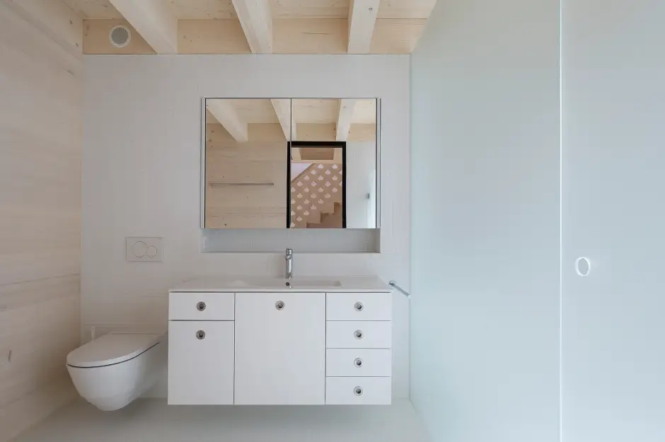 H28 Foto Innen Nasszelle