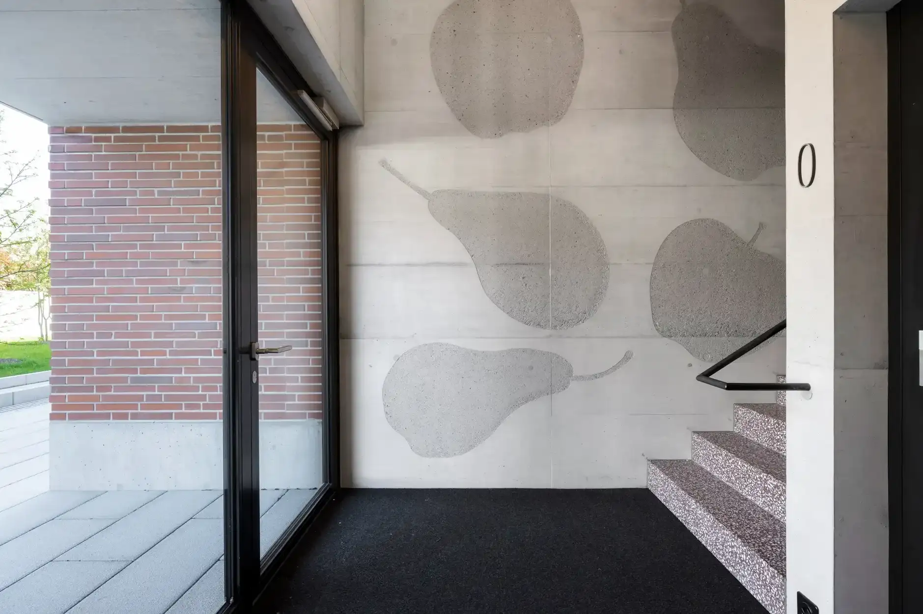 H37 Foto Aussen MFH Eingang 03