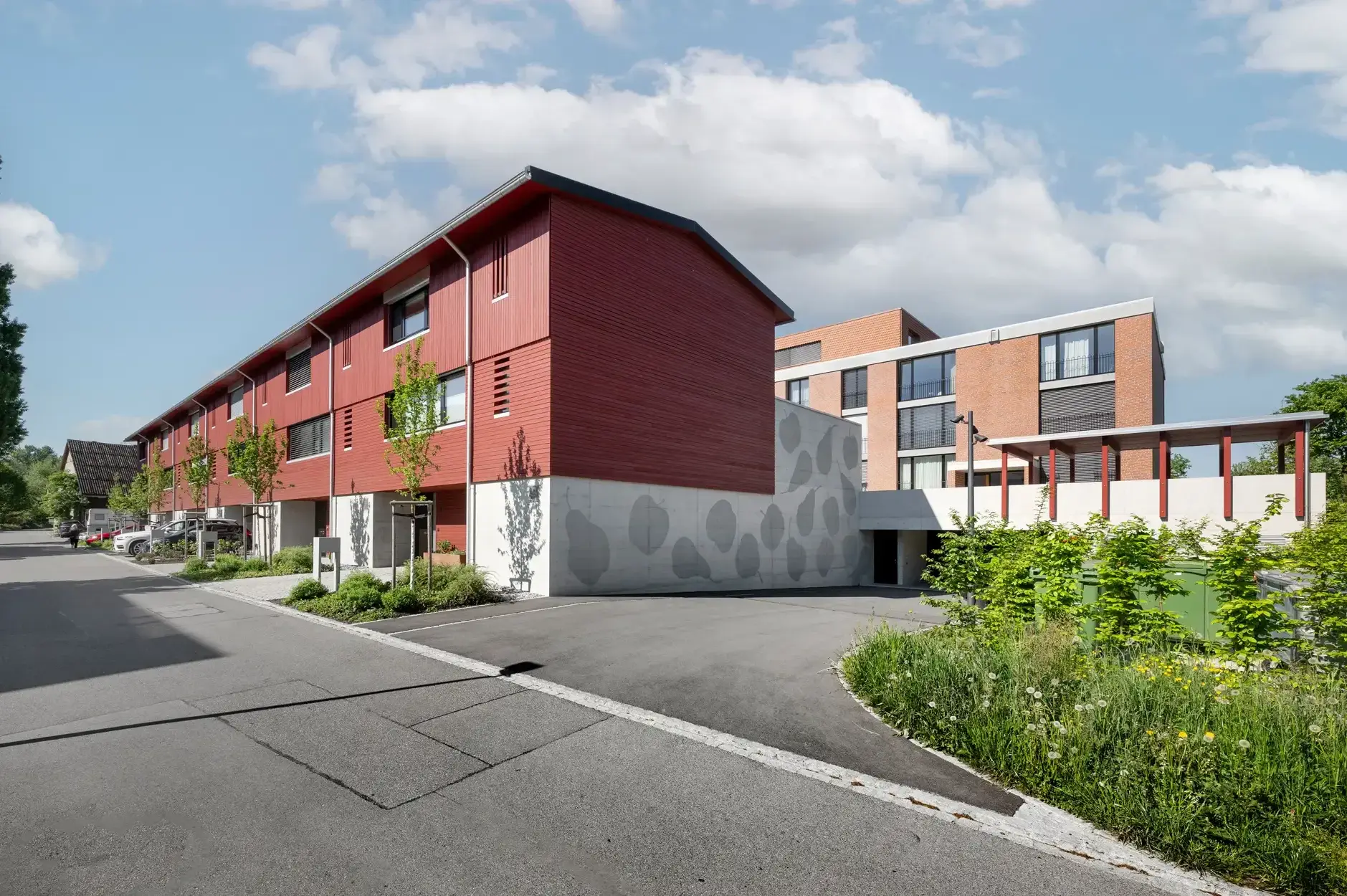 H37 Foto Aussen Einfahrt Obst Sichtbeton 02