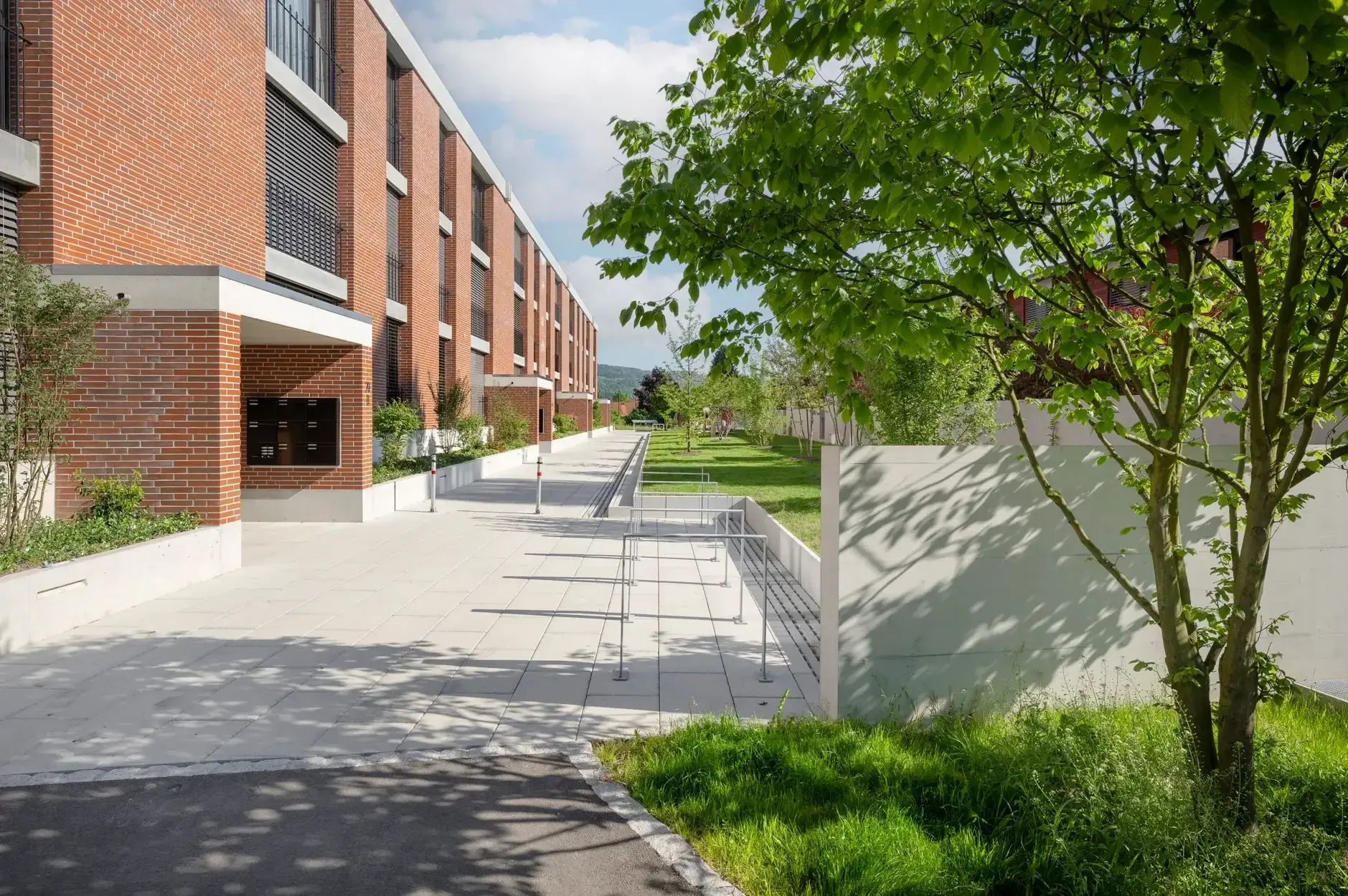 H37 Foto Aussen Erschliessung 01