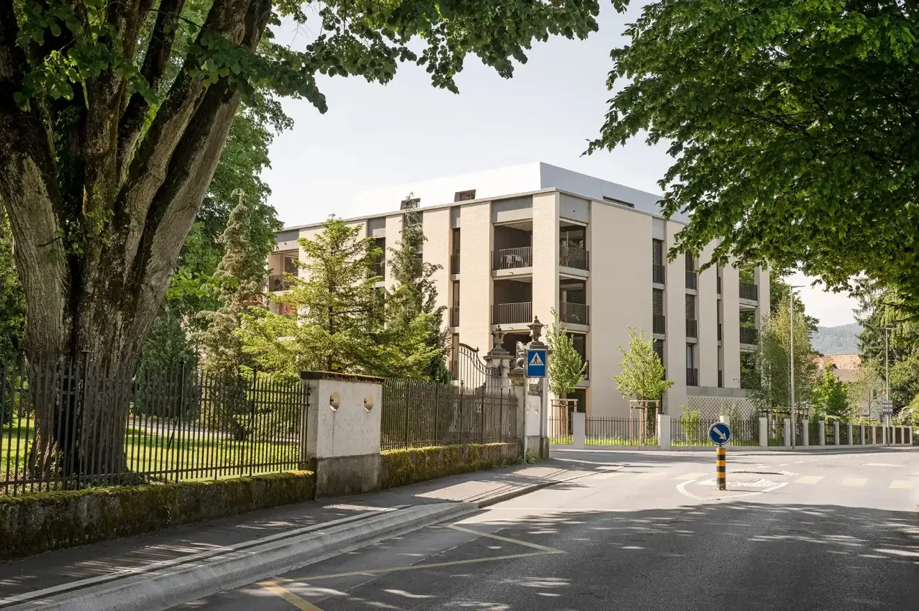 H51 Foto Aussen Kreuzung 02