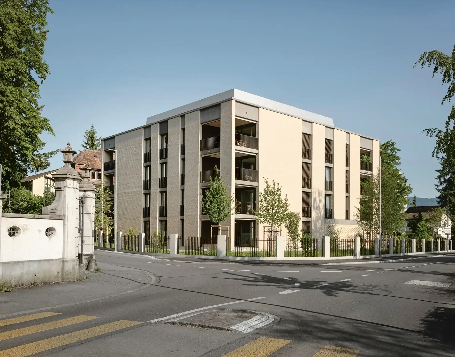 H51 Foto Aussen Kreuzung 01 Header