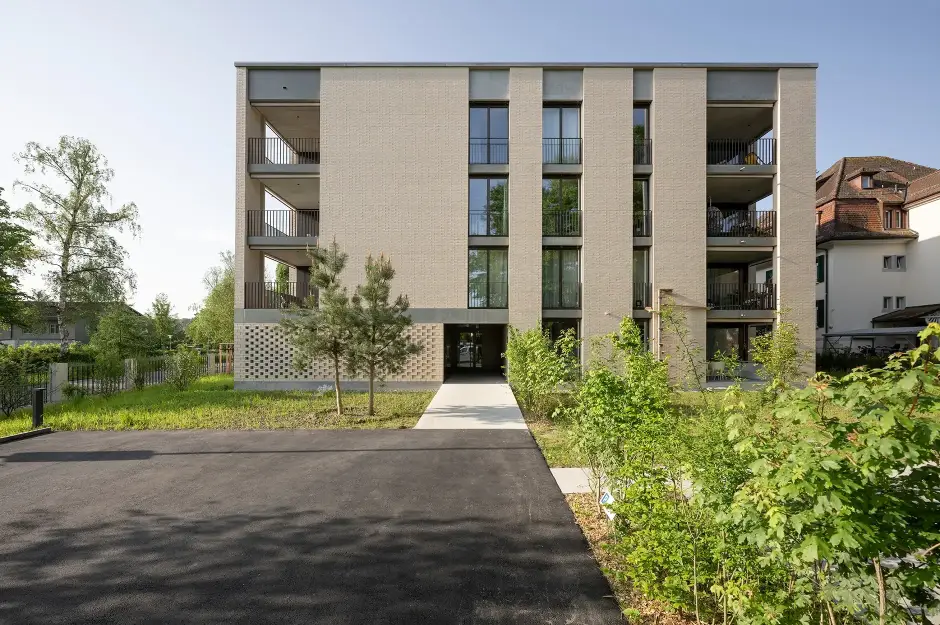 H51 Foto Aussen Eingang