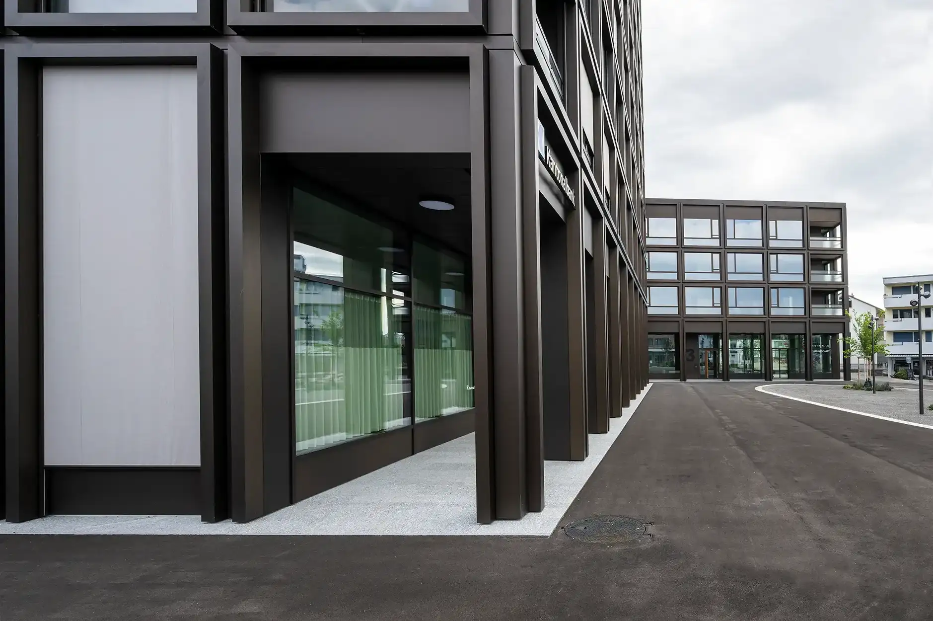 H54 A Foto Aussen Arkade 01