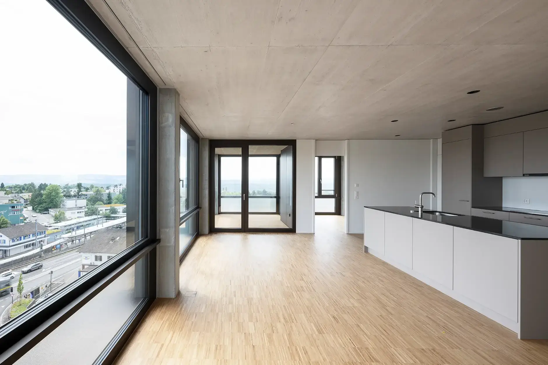 H54 A Foto Innen Raum Küche Insel 03