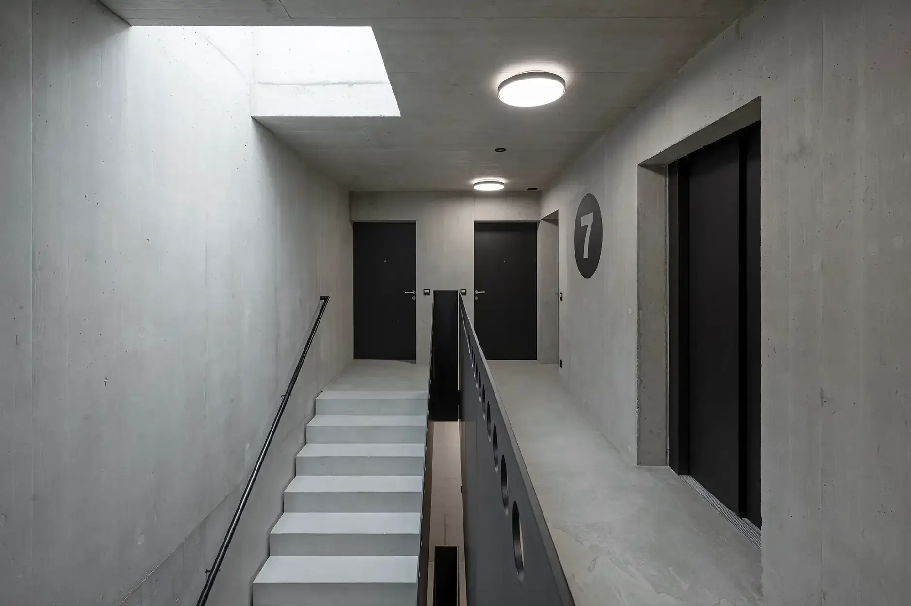 H54 A Foto Innen Treppenhaus Oberlicht