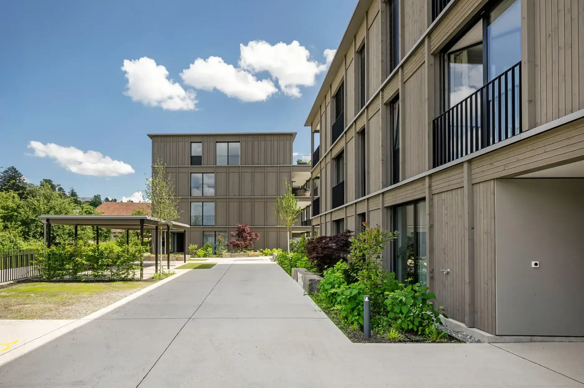 H59 Foto Aussen Erschliessung Fussgänger