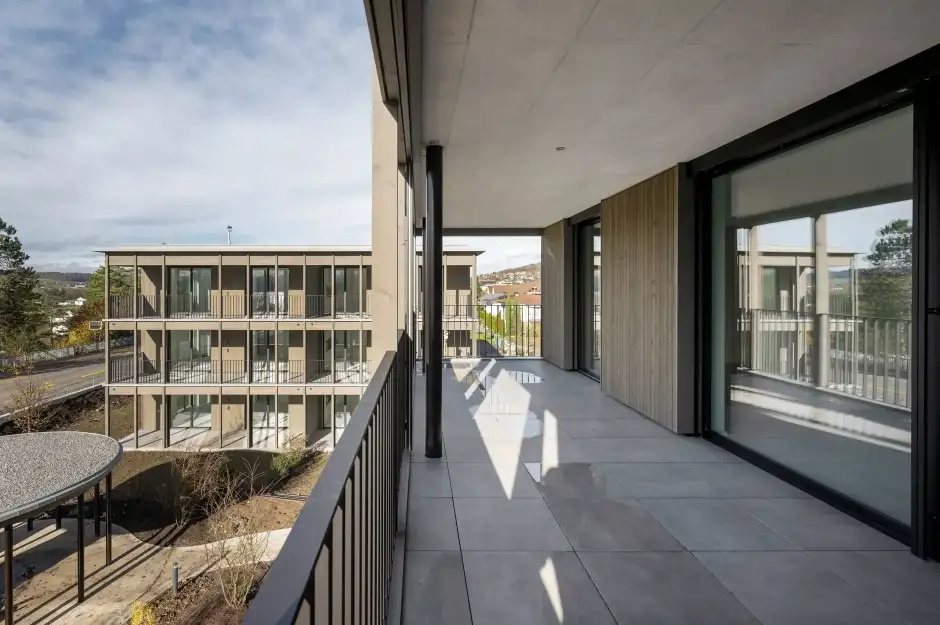 H59 Foto Innen Balkon 04