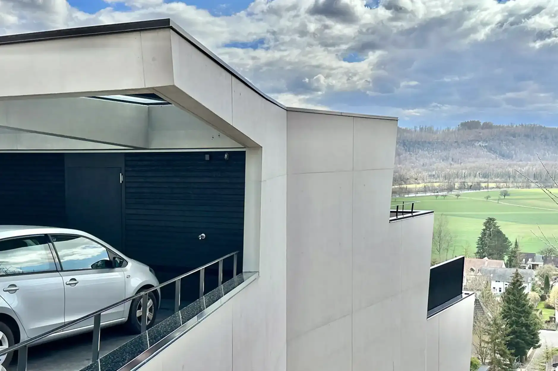 H79 Foto Aussen Fassade Sichtbeton Ausblick