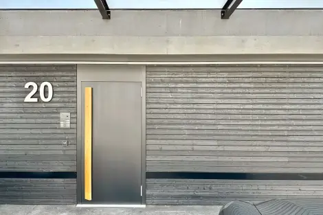 H79 Foto Aussen Haupteingang