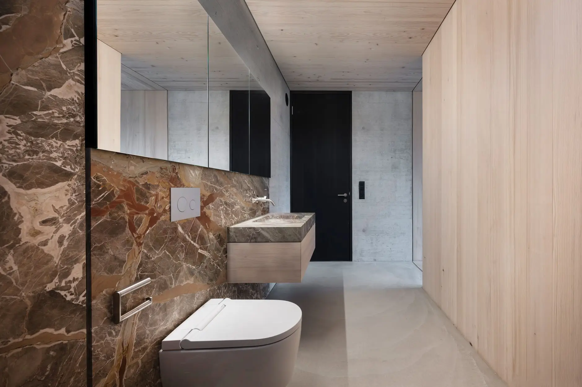 I54 Foto Innen Nasszelle Herr 02